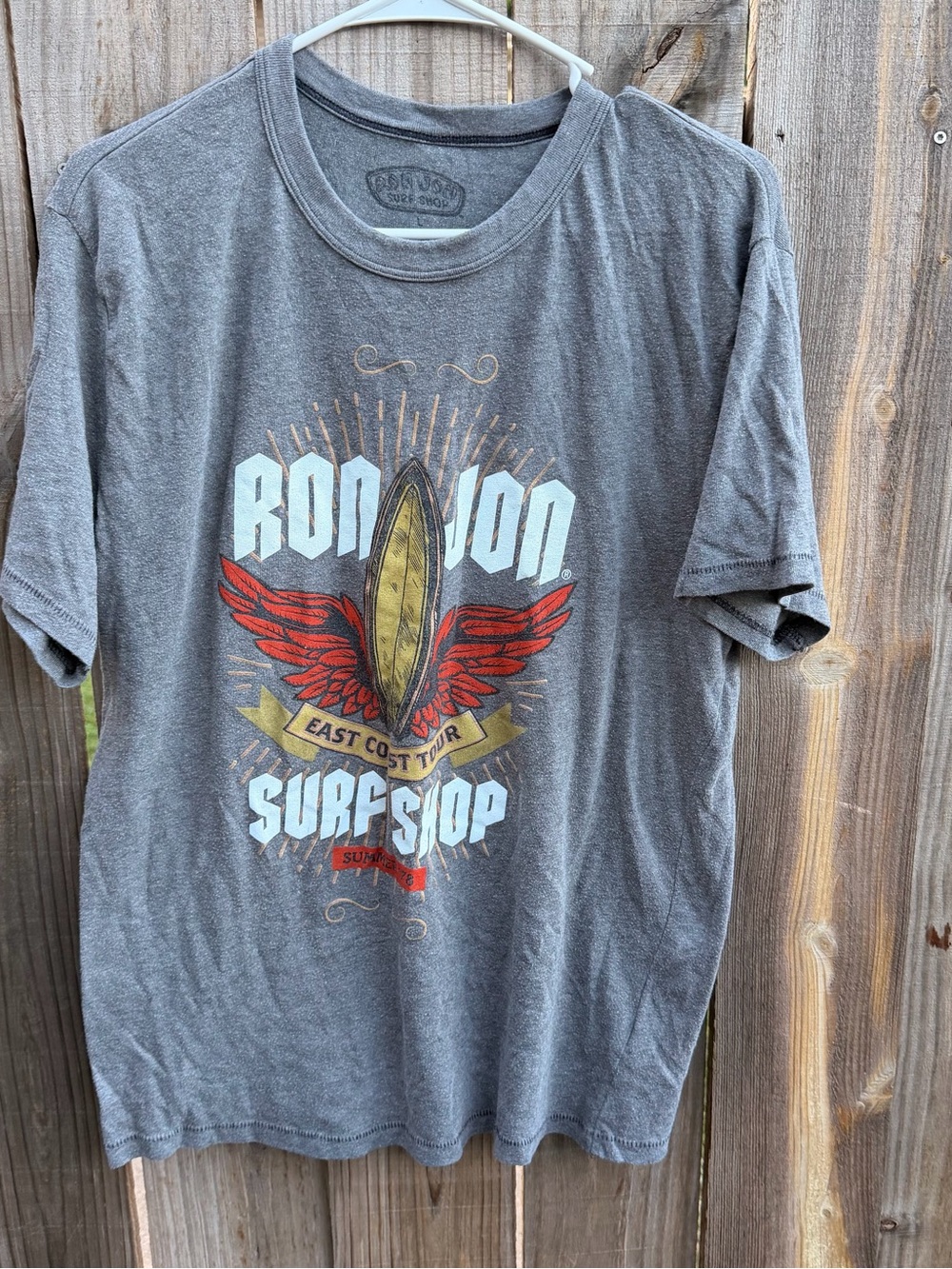 Ron Jon Gray Short-Sleeve Surf Shop Tee with Red & Gold Graphic Size Large